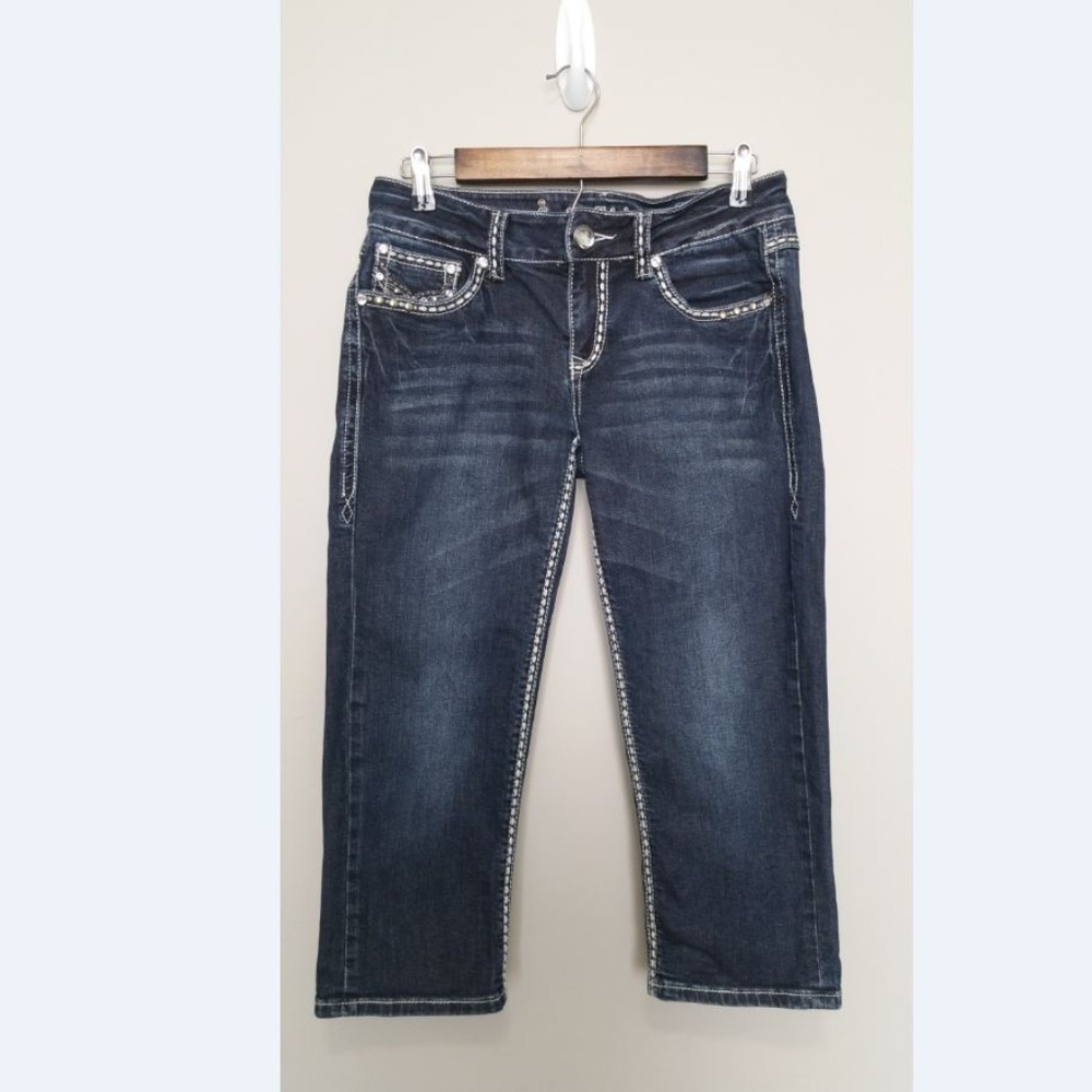 LA Idol Capri Jeans w/ Rhinestones - Size 9 28" W